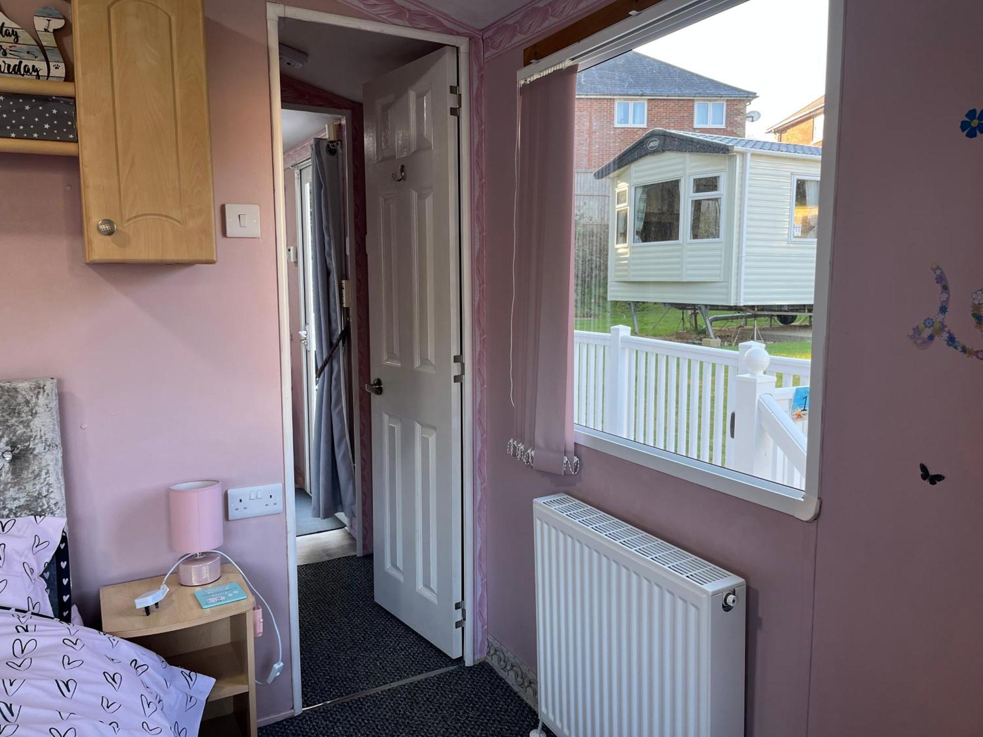Campsite Lower Hyde Caravan *
