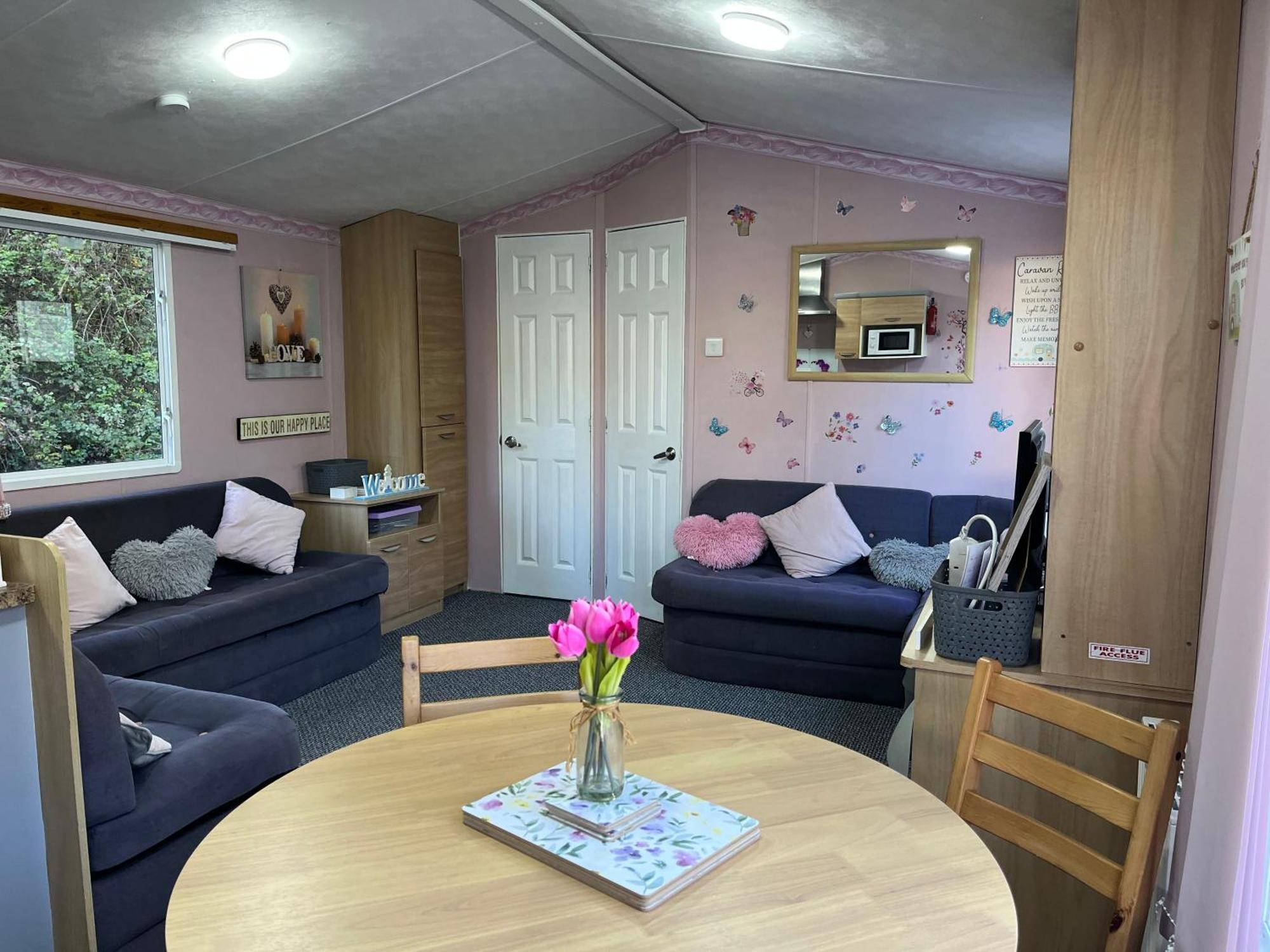 Campsite Lower Hyde Caravan